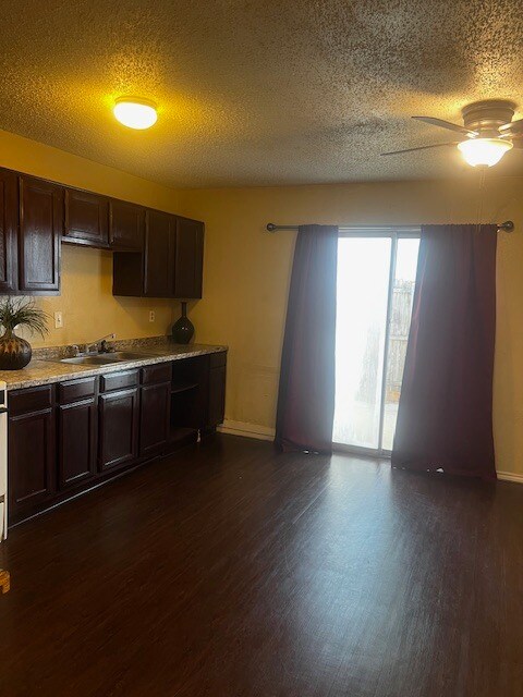 Dining Room - 10500 Lake June Rd