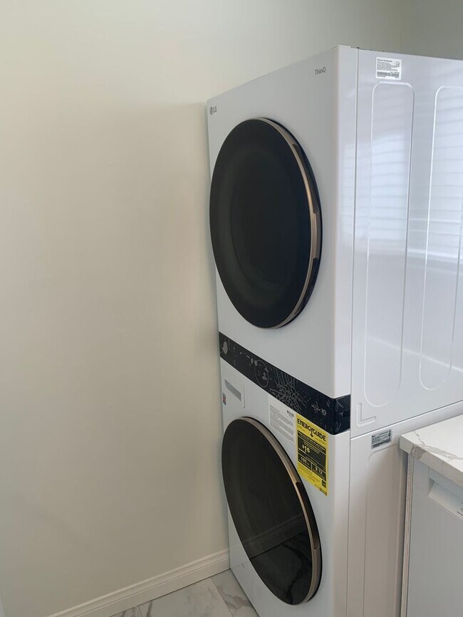 Building Photo - 12048-52 Sylvester Street