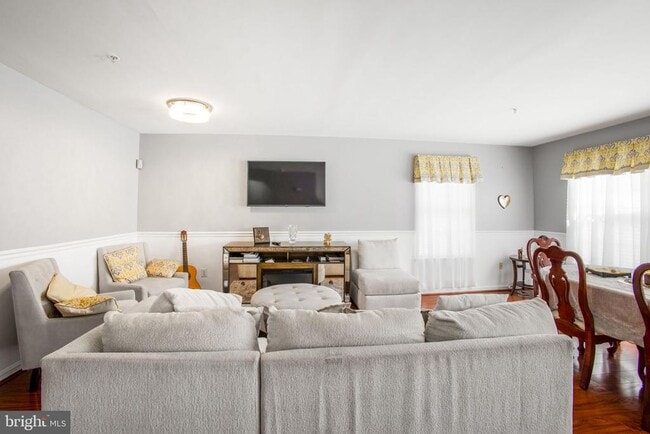 Building Photo - 9820 Berrywood Ct