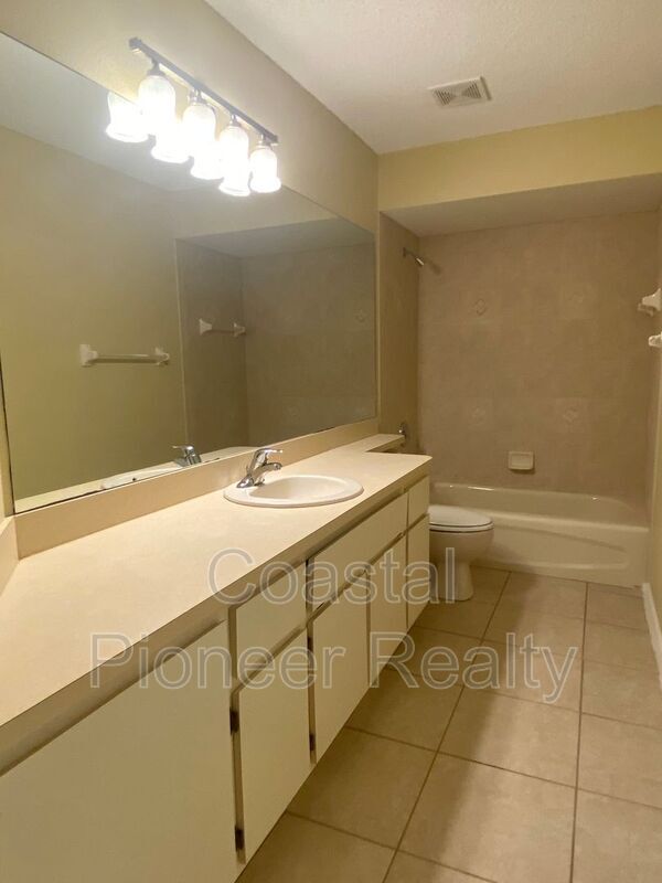 Building Photo - 5156 Florentine Ct