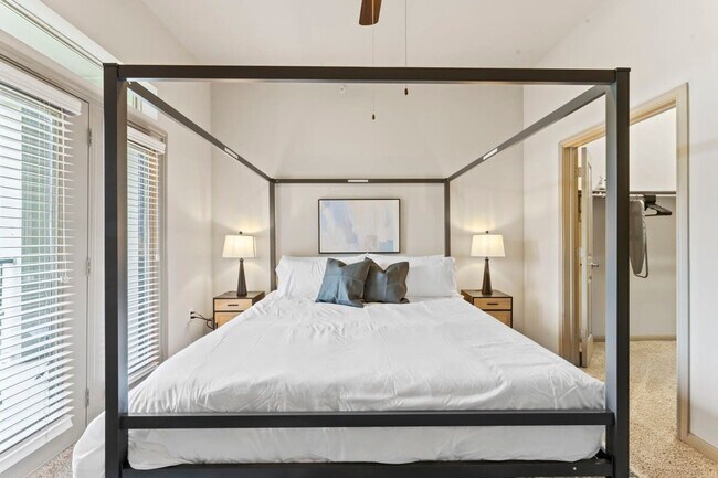 Building Photo - 2401 Grove Blvd