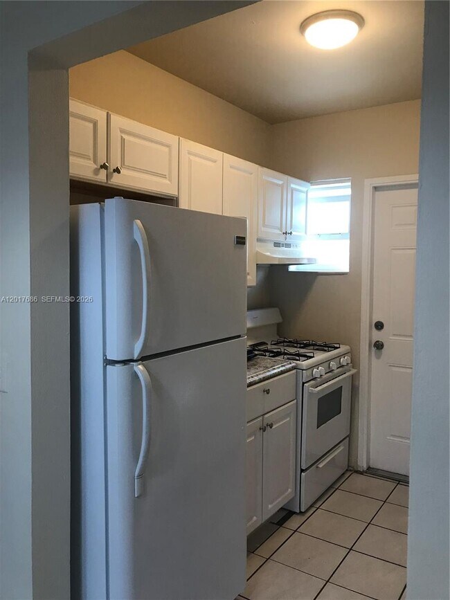 Building Photo - 745 81st St