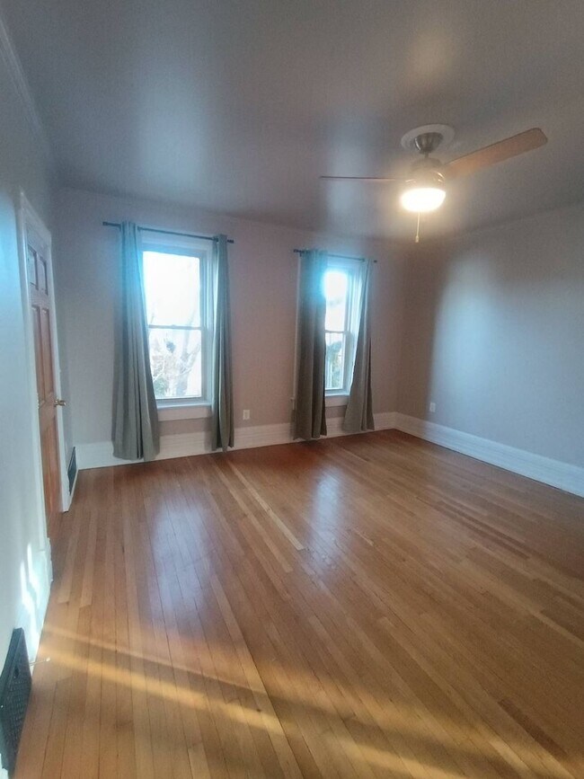 Building Photo - 2035-2037 N Buffum St