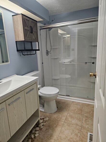 Building Photo - 7951 Sunset Cove Dr