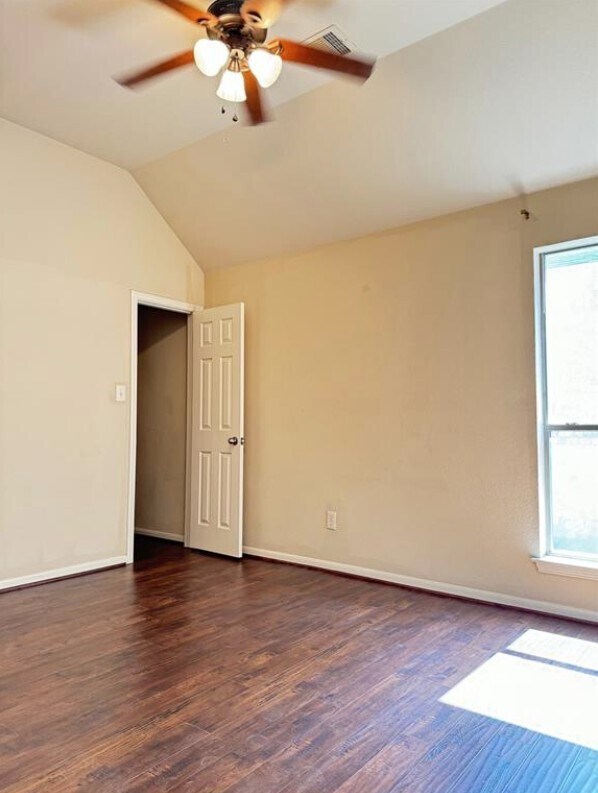 Building Photo - 27926 Barberry Banks Ln