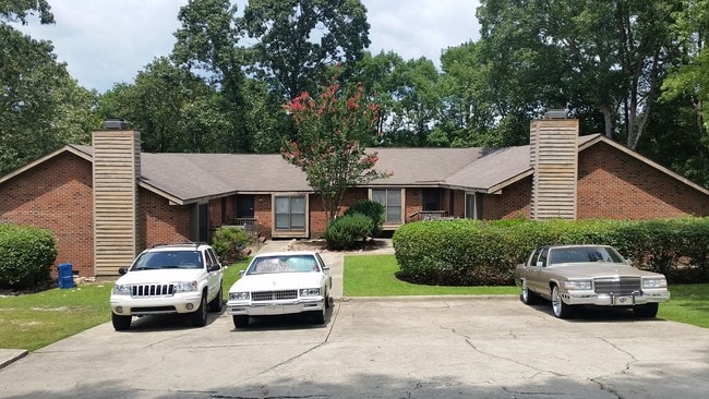 Building Photo - 130-136 Homeplace Ct