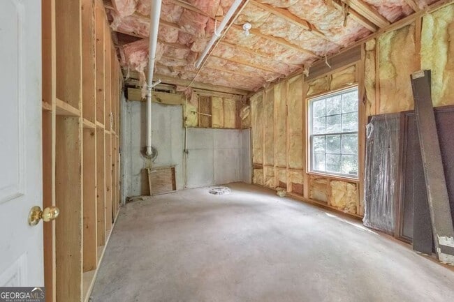 Building Photo - 1086 South Gordon Rd SW