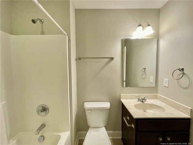 Building Photo - 208 Ladden Ln