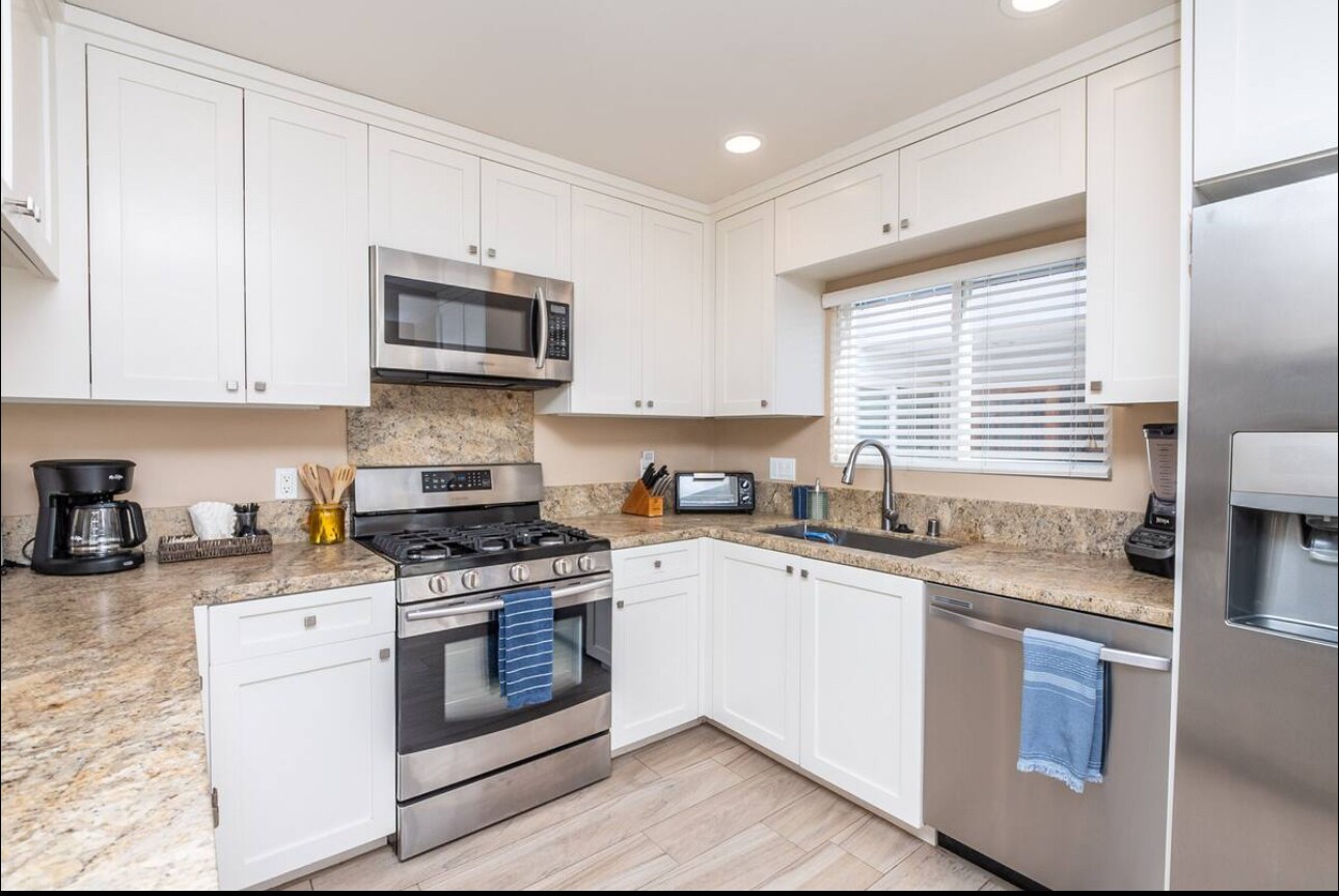 Building Photo - 730 Asbury Ct