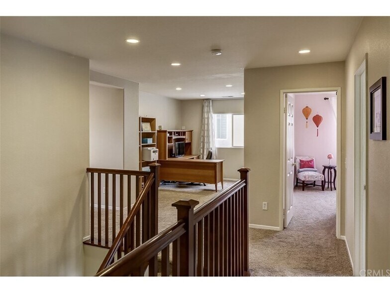 Building Photo - 26426 Mare Ln