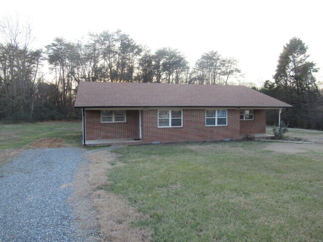 Building Photo - Brick Duplexes in Lincolnton – Now Ready for Lease!