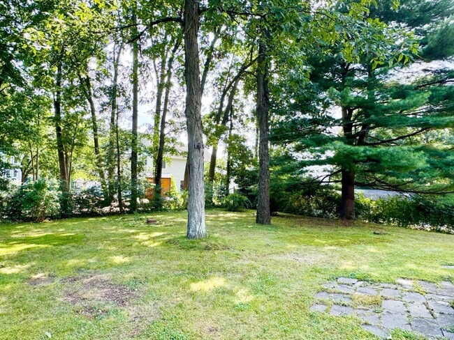 Building Photo - 52 Barbero Dr