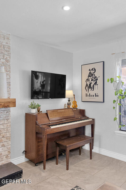 Building Photo - 779 Clay Ct