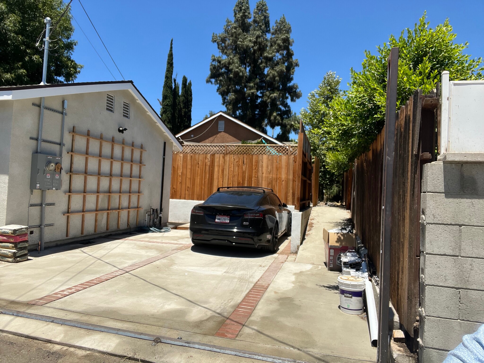 Building Photo - 17044 San Fernando Mission Blvd