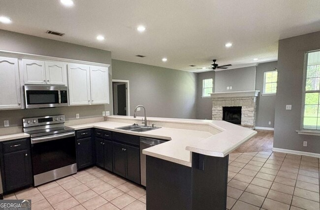 Building Photo - 104 Carrington Way