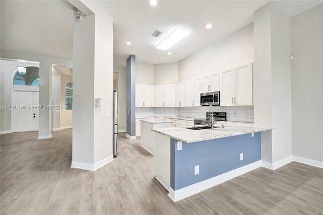 Building Photo - 6334 SW 192nd Ave