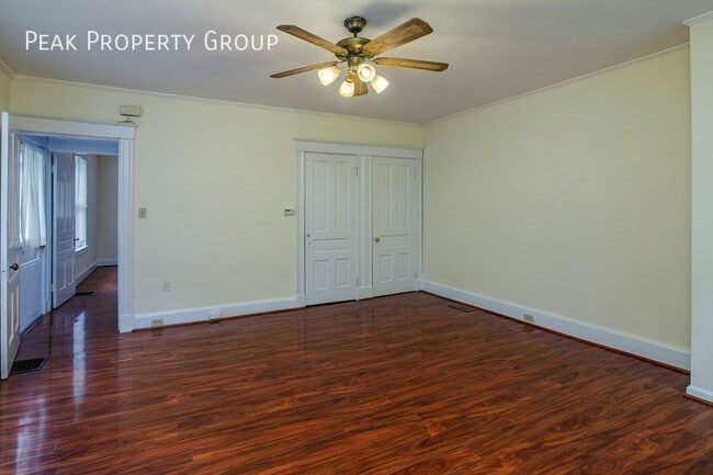 Building Photo - 3012 Marshall Ave