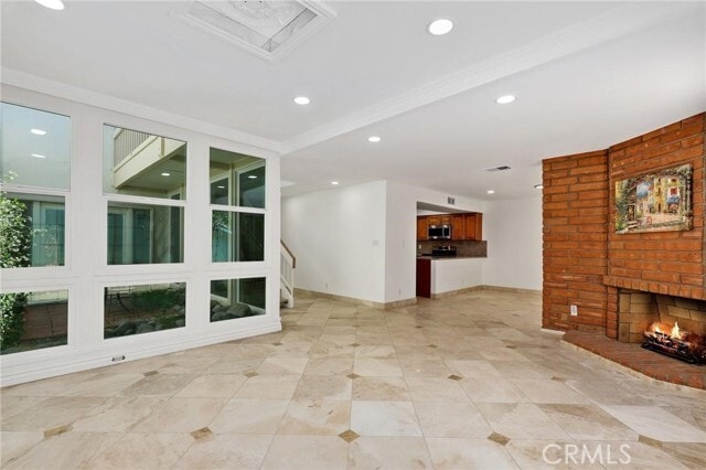 Building Photo - 4551 Sandburg Way