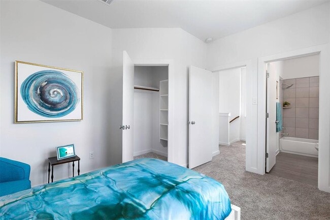 Building Photo - 428 Leo Ln