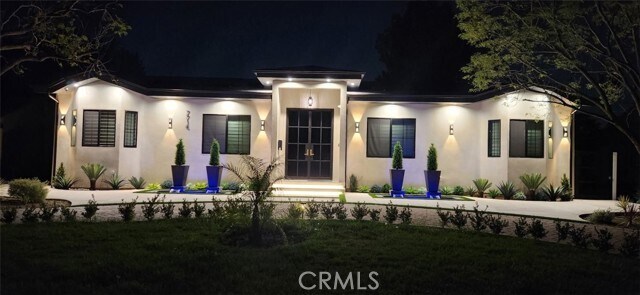 Building Photo - 7714 Lasaine Ave