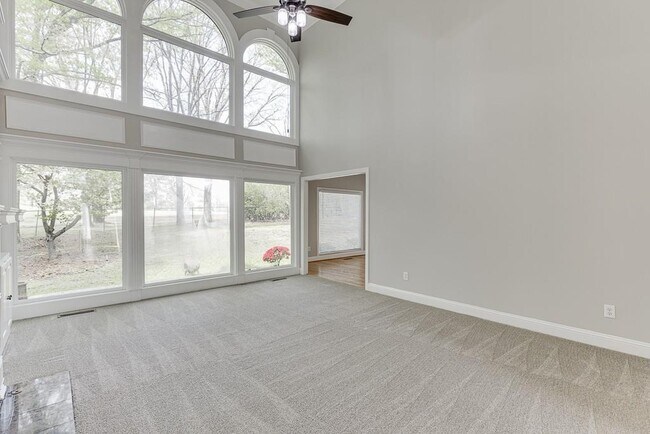 Building Photo - 9345 Riverclub Pkwy