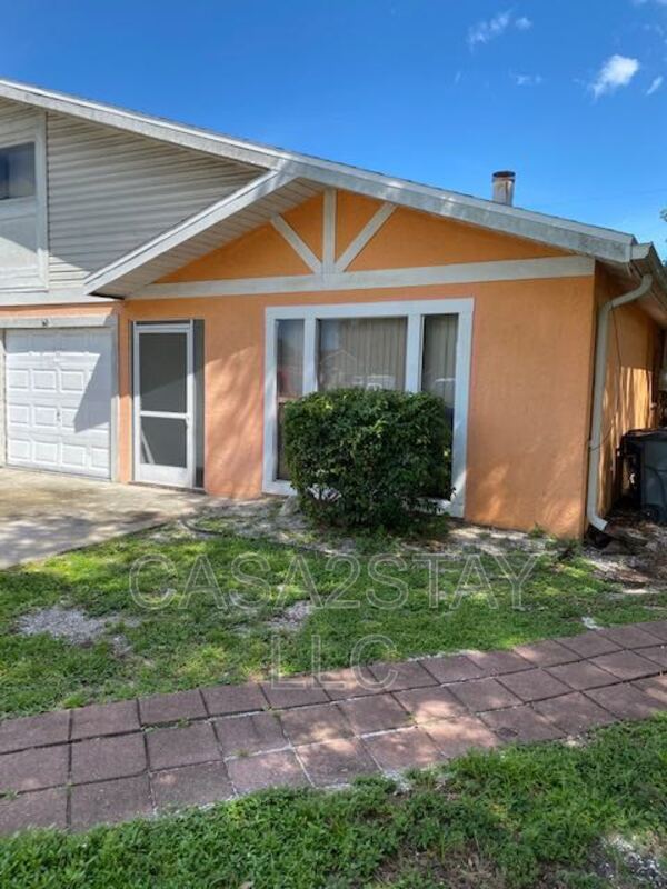 Building Photo - 7297-7297 Albany Rd