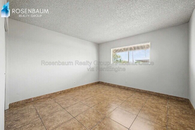 Building Photo - 1746 E 6th Ave