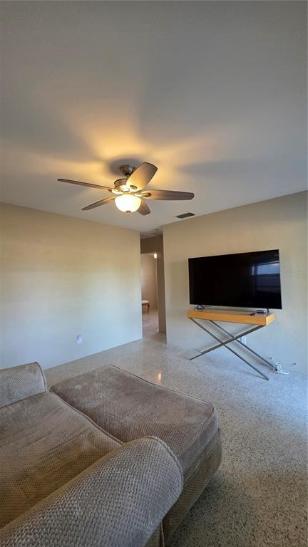 Building Photo - 1018 60th Ave N