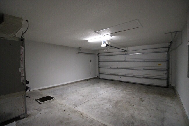 Building Photo - 8254 NW 52nd St