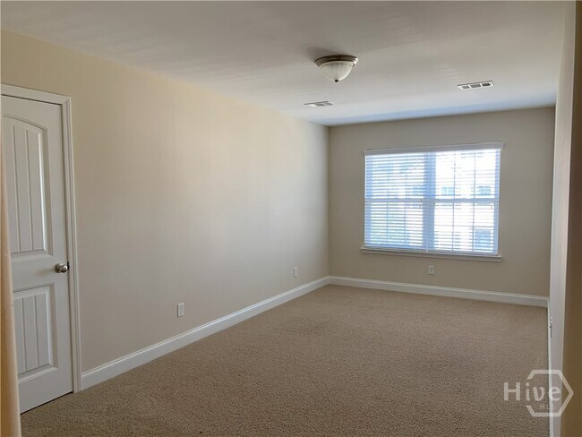 Building Photo - 106 Crabapple Cir