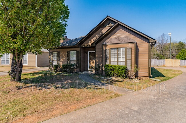 Building Photo - 118 Cedar Bend Dr