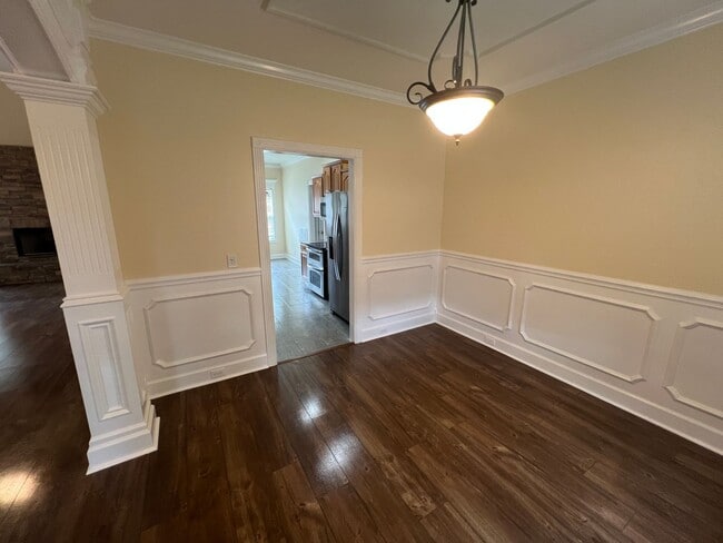 Building Photo - 2627 Isaiah Dr