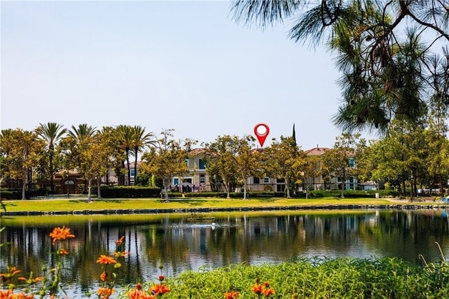 Building Photo - 225 Montana Del Lago Dr