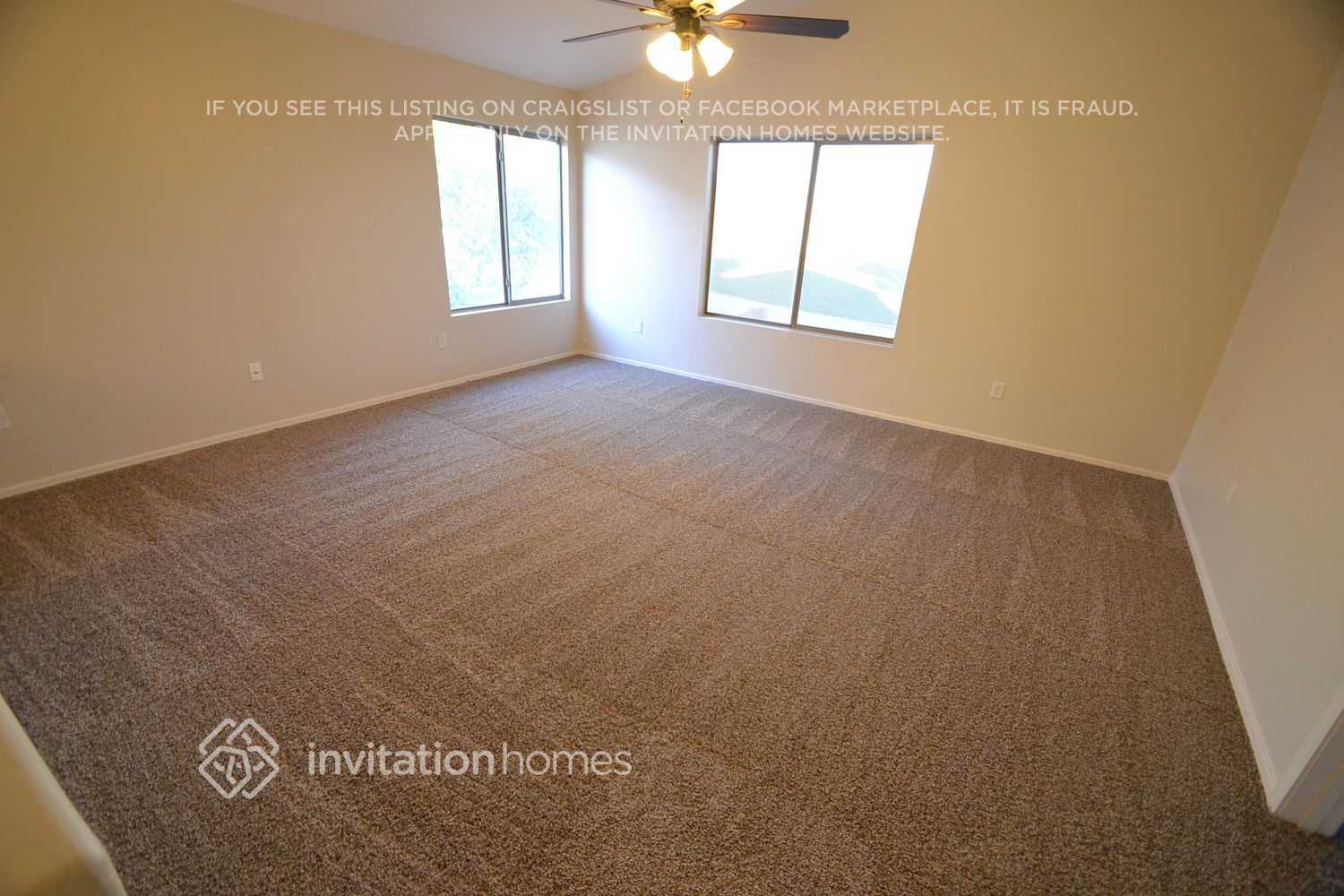 Building Photo - 1469 S Western Skies Dr