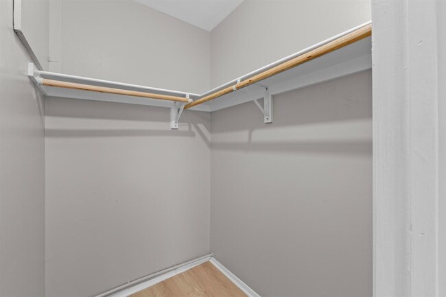 Building Photo - 8903 Parkfield Dr