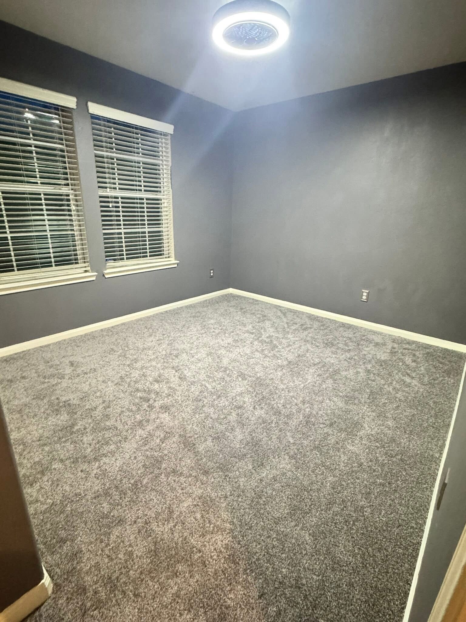1 bedroom , remote controlled fan/light - 4019 Strawberry Ct