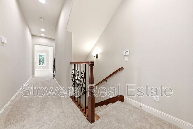 Building Photo - 3315 Ashbourne Cir
