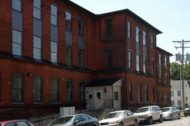 Building Photo - Smyser Street Apartments