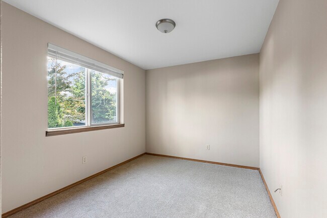 Building Photo - 17446 SE 82nd Dr
