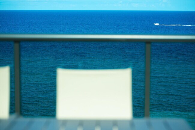 Building Photo - 3115 S Ocean Blvd
