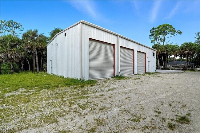 Building Photo - 6070 Lancewood Way