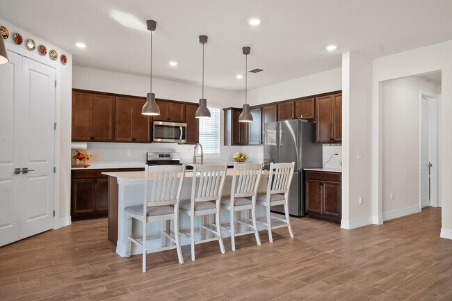 Building Photo - 12249 SW Sand Dollar Wy