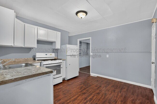 Building Photo - 452 Bluff Dr