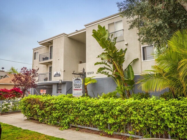 Floorplan - 5317-5311 Denny Ave