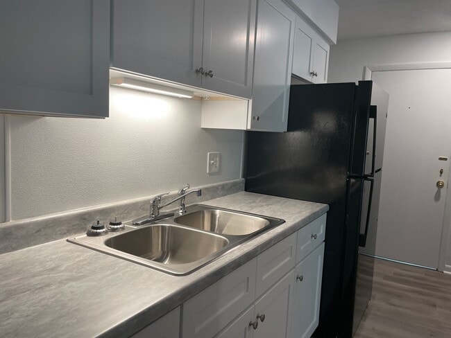 Building Photo - Carefree