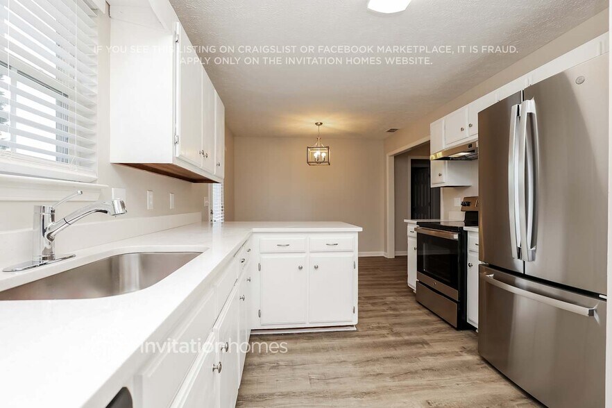 Building Photo - 2922 Weybridge Dr