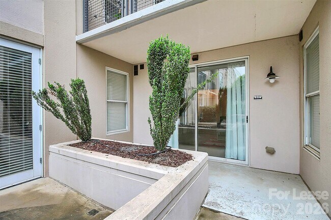 Building Photo - 1315 East Blvd