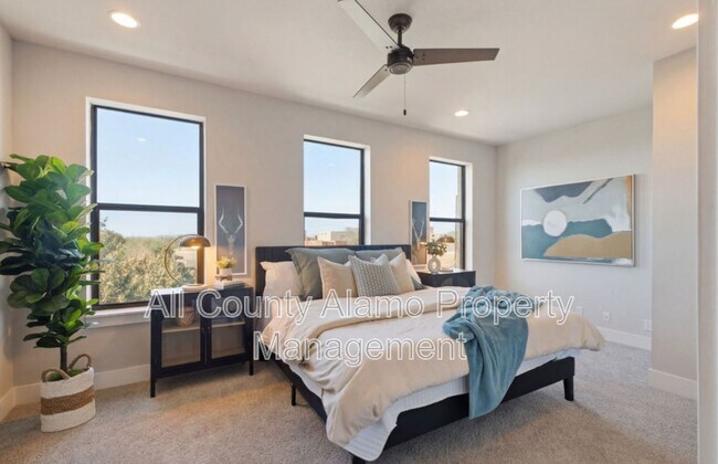 Building Photo - 7930 Kennedy Hill Dr