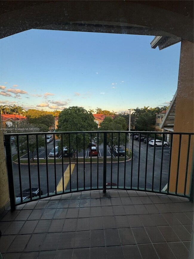 Building Photo - 7350 NW 114th Ave