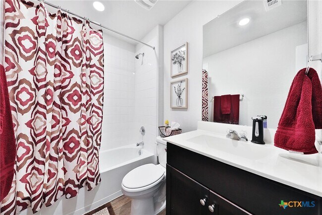 Building Photo - 801 Cinnamon Teal